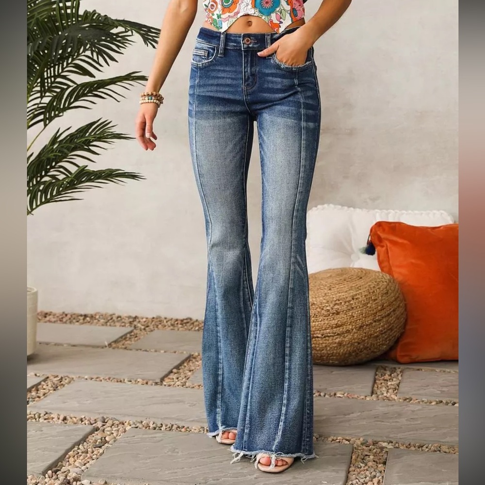 BRIDGE BY GLY Mid-Rise Super Flare Jean Size 28